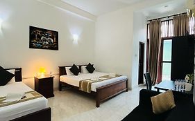 Hotel Blue Bird