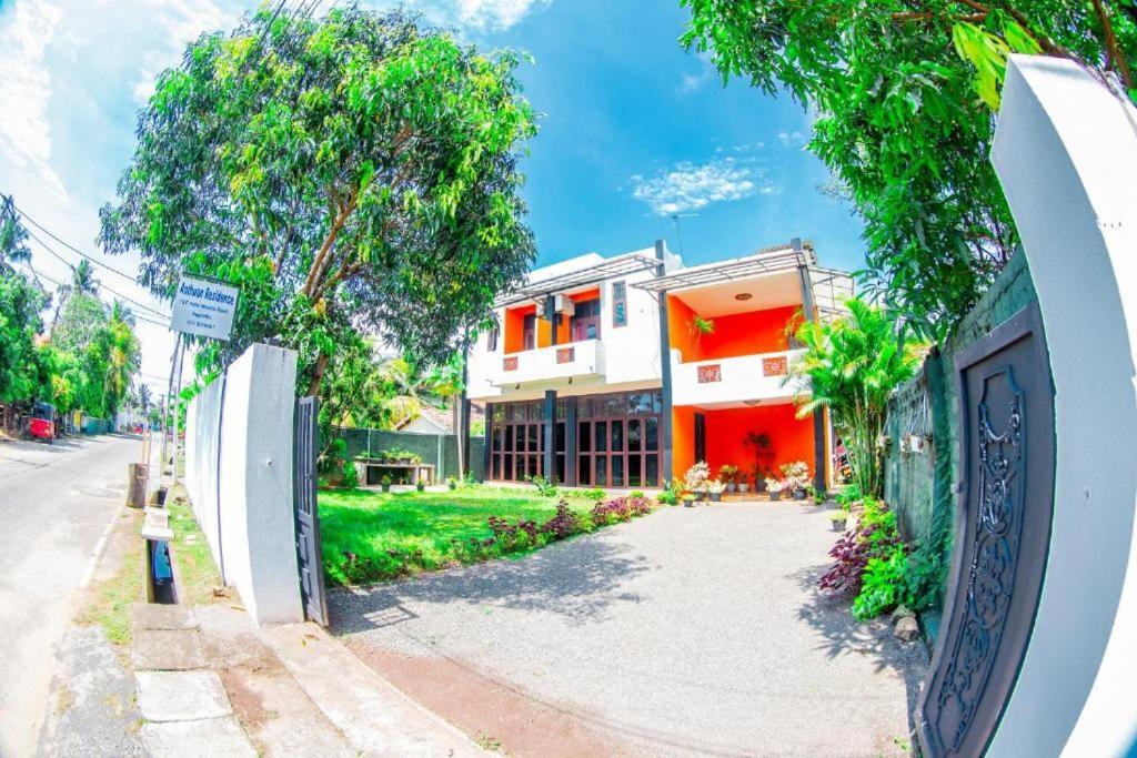 Hotel Blue Bird Negombo Exterior photo